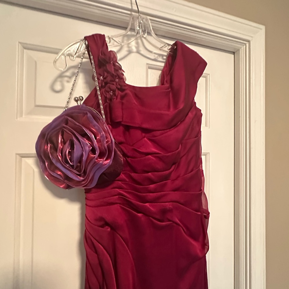 Jade dress in elegant plum color